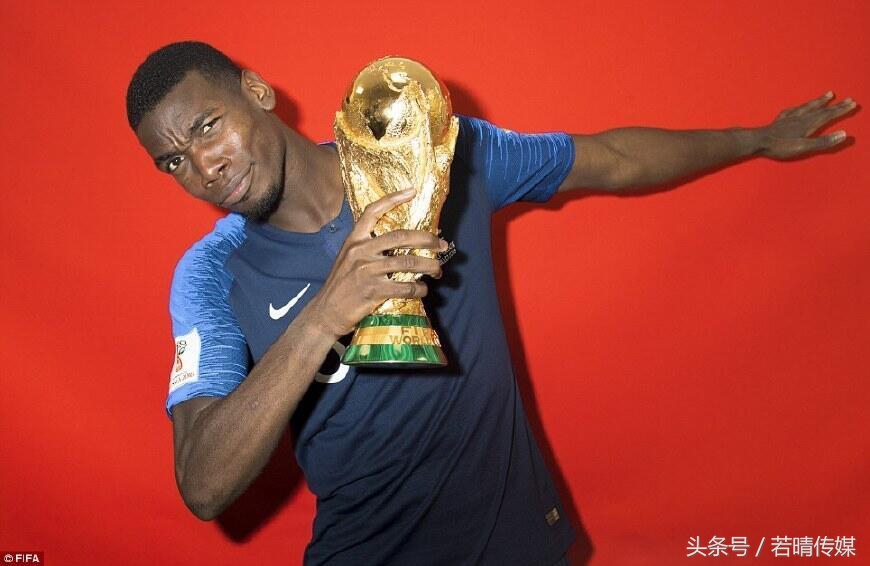 世界杯不落幕｜你以为少年看的是足球和漫画？其实是青春啊