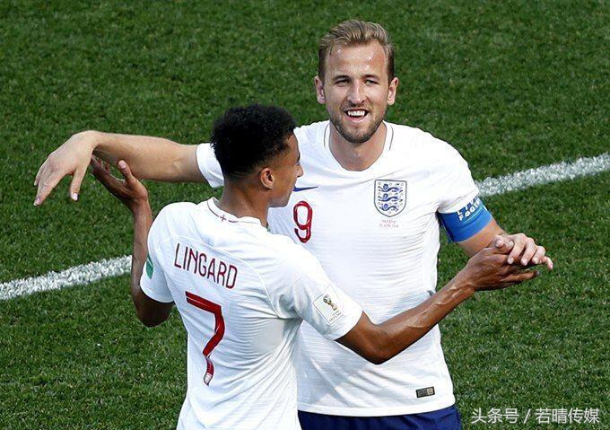 世界杯不落幕｜你以为少年看的是足球和漫画？其实是青春啊