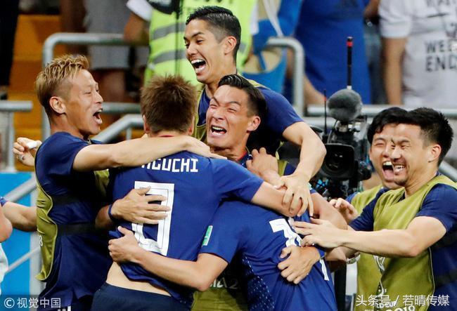 世界杯不落幕｜你以为少年看的是足球和漫画？其实是青春啊