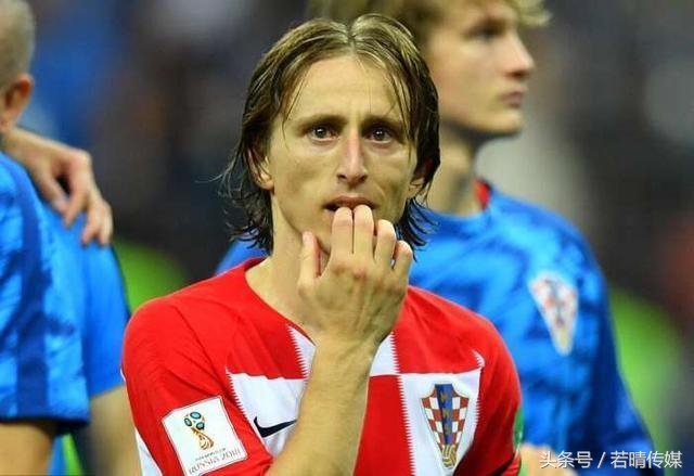 世界杯不落幕｜你以为少年看的是足球和漫画？其实是青春啊