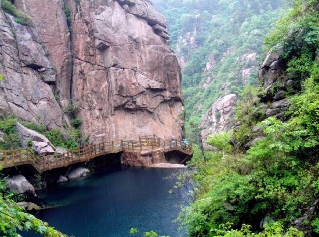 阴雨天青岛适合去的地方,阴雨天青岛旅游攻略三天两夜