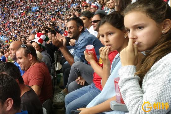 世界冠军对决！nubiaZ11实拍法兰西球场