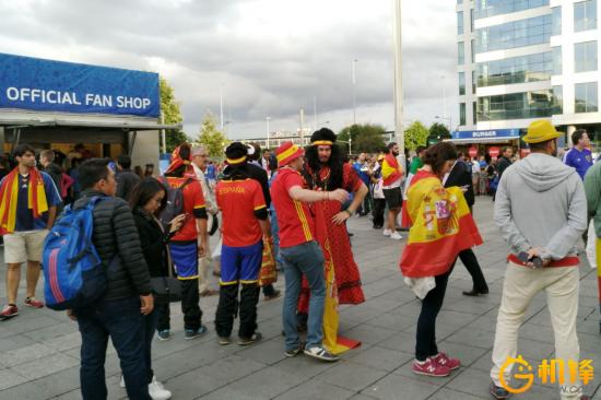 世界冠军对决！nubiaZ11实拍法兰西球场