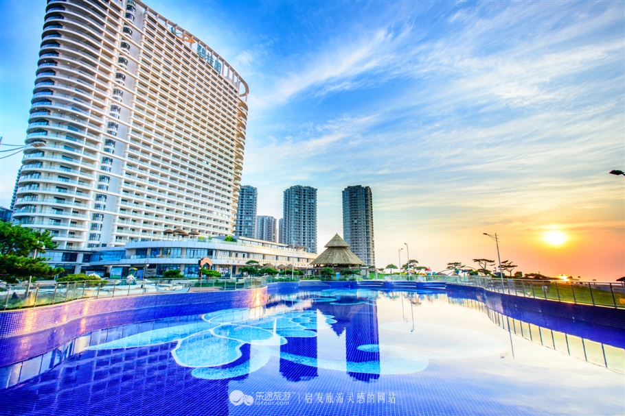 碧桂园十里金滩酒店海边上的五星酒店