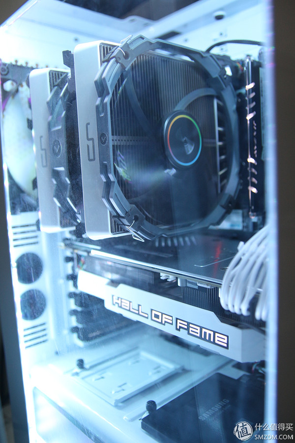 看欧洲杯的球迷,看爽