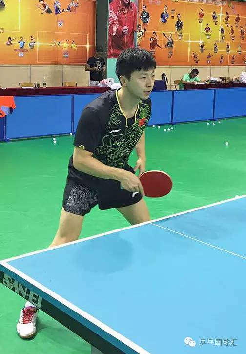 2016年国乒队服,16年里约奥运会国乒三剑客