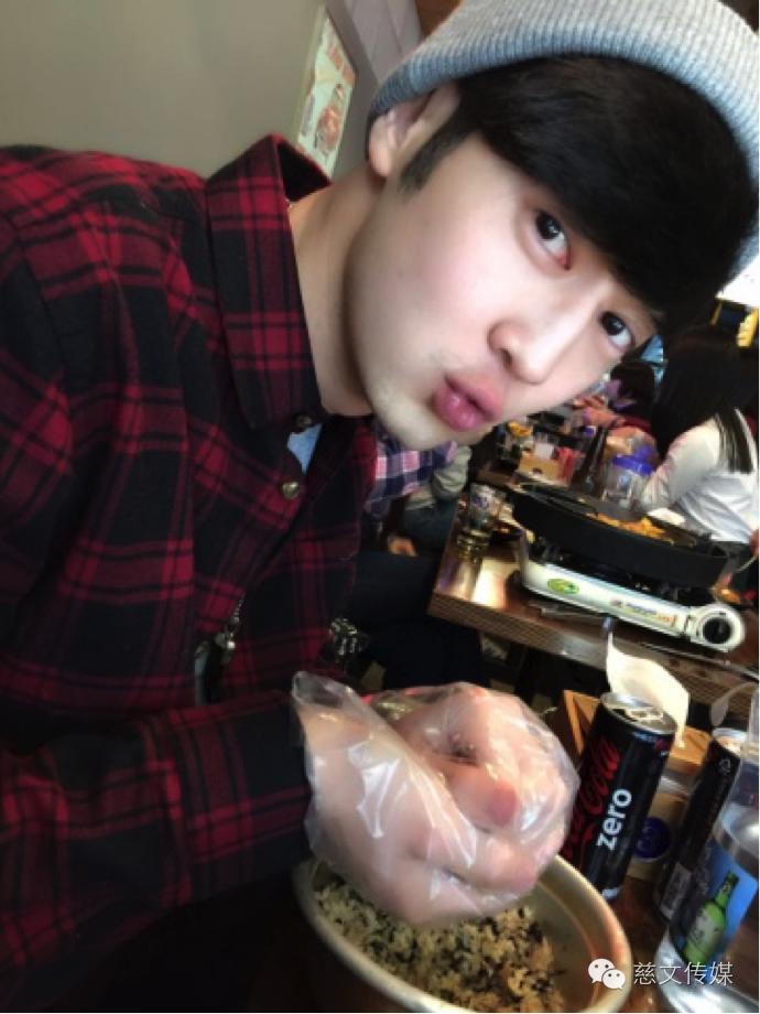 记住了哈！引爆微博“寻帅”热潮的那哥们儿叫丁野