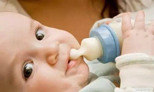 宝宝不愿喝药妙招,宝宝不愿意喝奶了怎么办