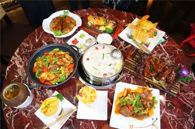 吃个饭感觉去了新加坡，在佛山我只服星州大椰！