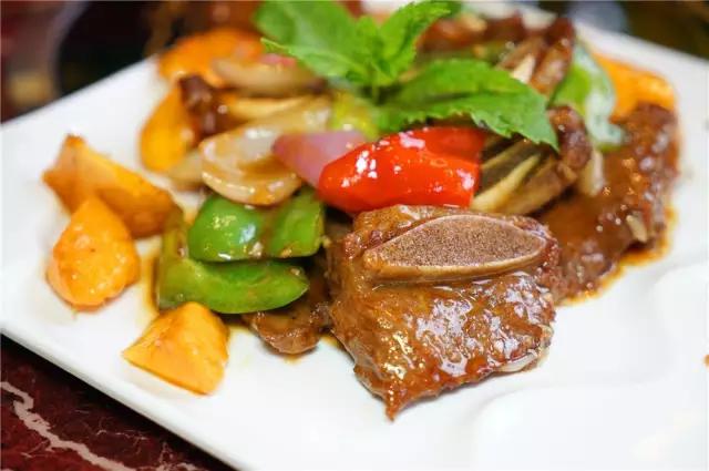 吃个饭感觉去了新加坡，在佛山我只服星州大椰！