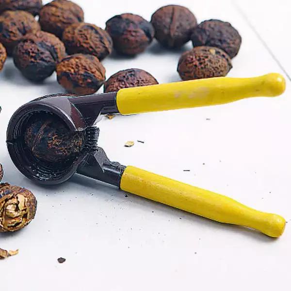 吃核桃用的钳子,吃核桃吃生的还是吃熟的