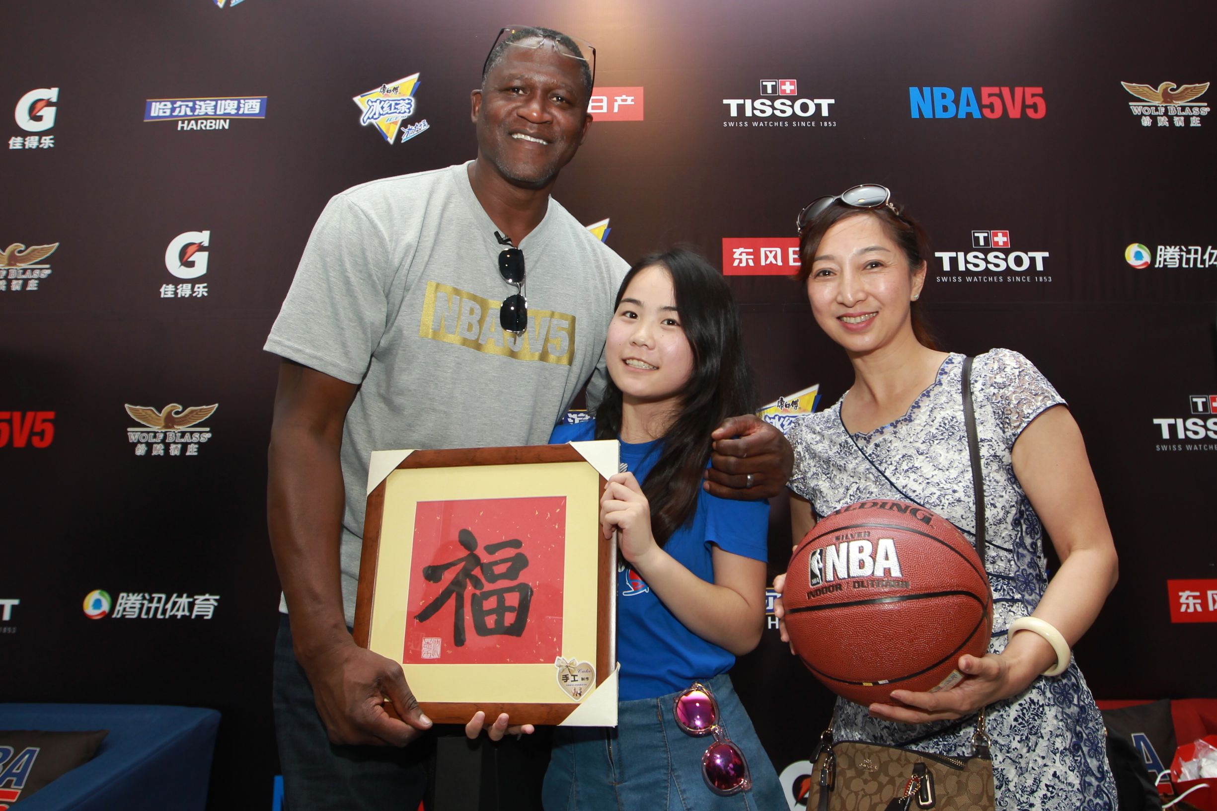 篮球夏季联赛开幕,新一届篮球大赛