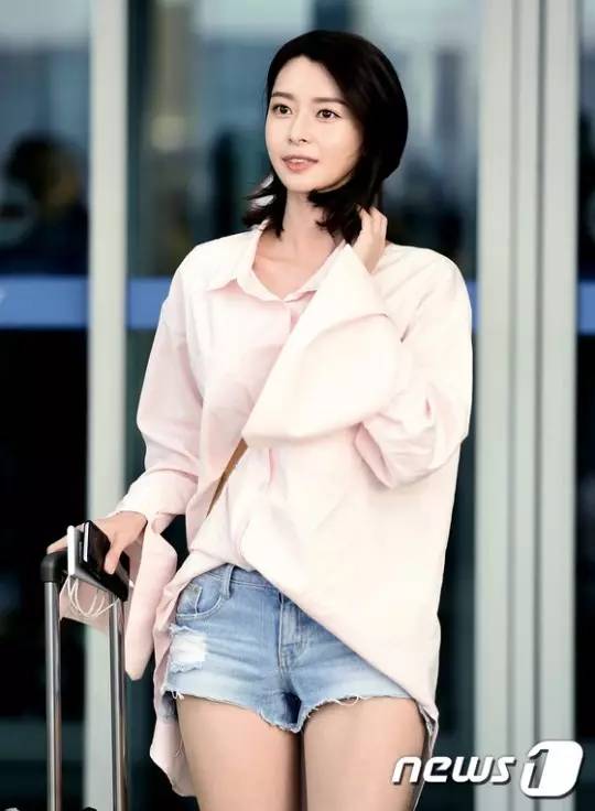 首尔最美穿衣搭配,这个夏天最火穿搭