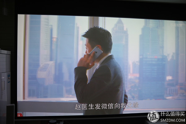 看欧洲杯的球迷,看爽