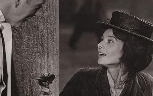 夏日轻盈柔顺的秀发体验，就在澳洲绿色溪谷