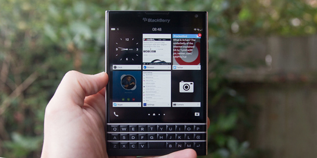 黑莓classic沦落为功能机,黑莓暂停服务