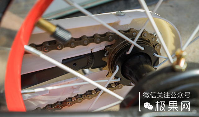 这辆美亚销量第一的童车，孩子骑上想摔跤都难