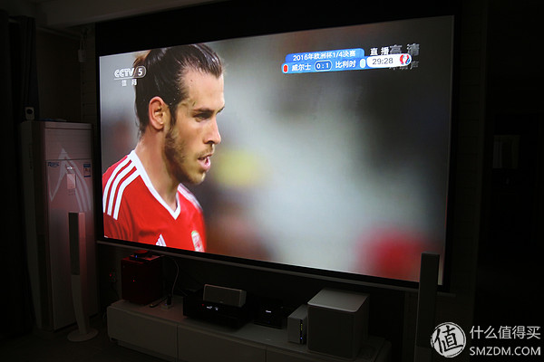 看欧洲杯的球迷,看爽