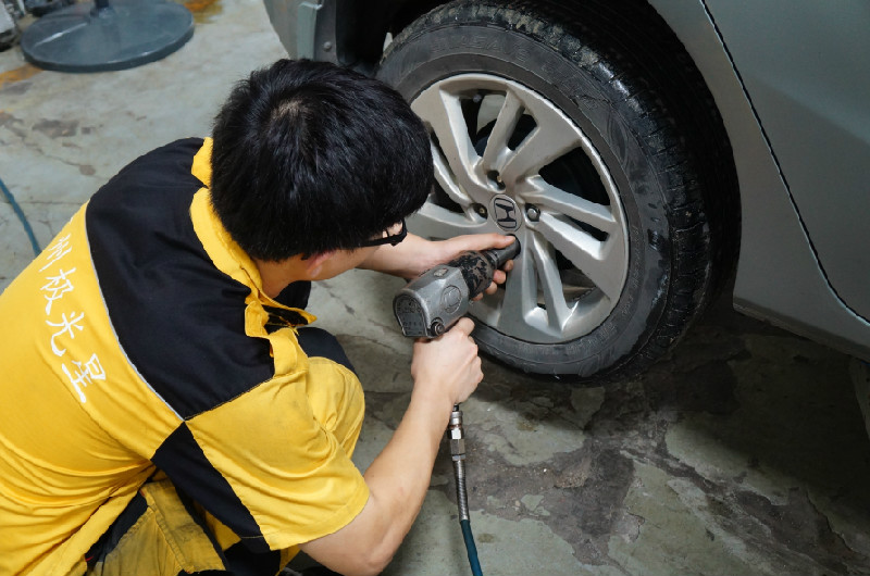 倍耐力新p1轮胎测评视频,倍耐力p1轮胎优缺点