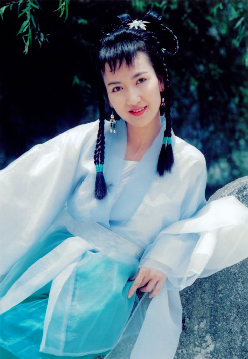 倩女幽魂整容失败的女艺人,她曾被爆整容过度如今成素颜女神