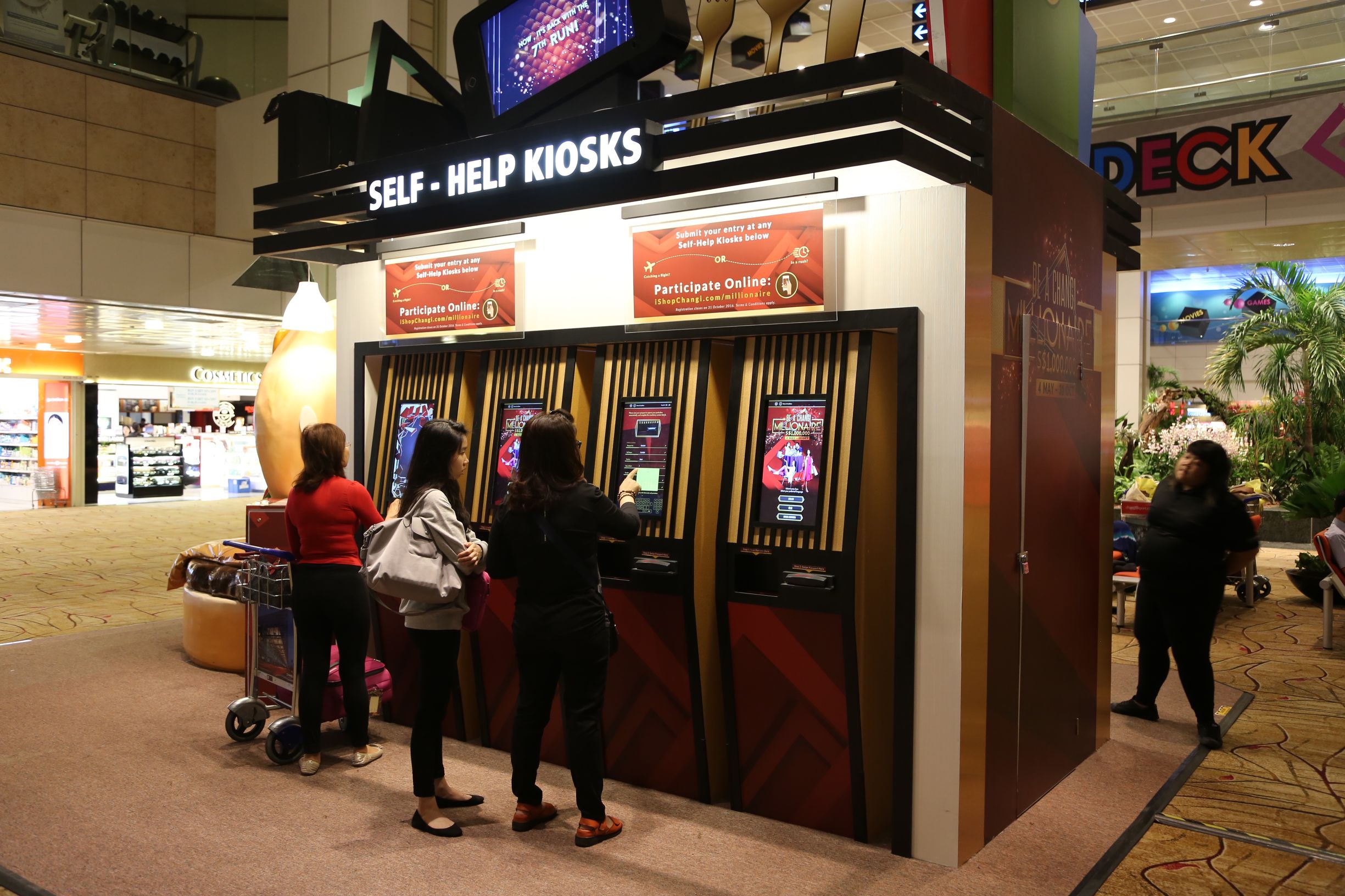 新加坡机场升级攻略超难,新加坡最牛机场