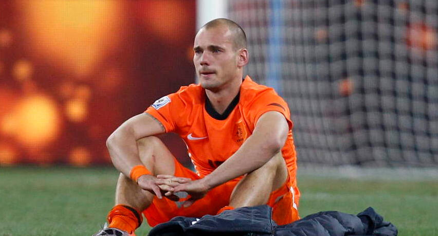 为什么梅西比c罗多两个金靴,为什么梅西金球奖总得分比c罗低