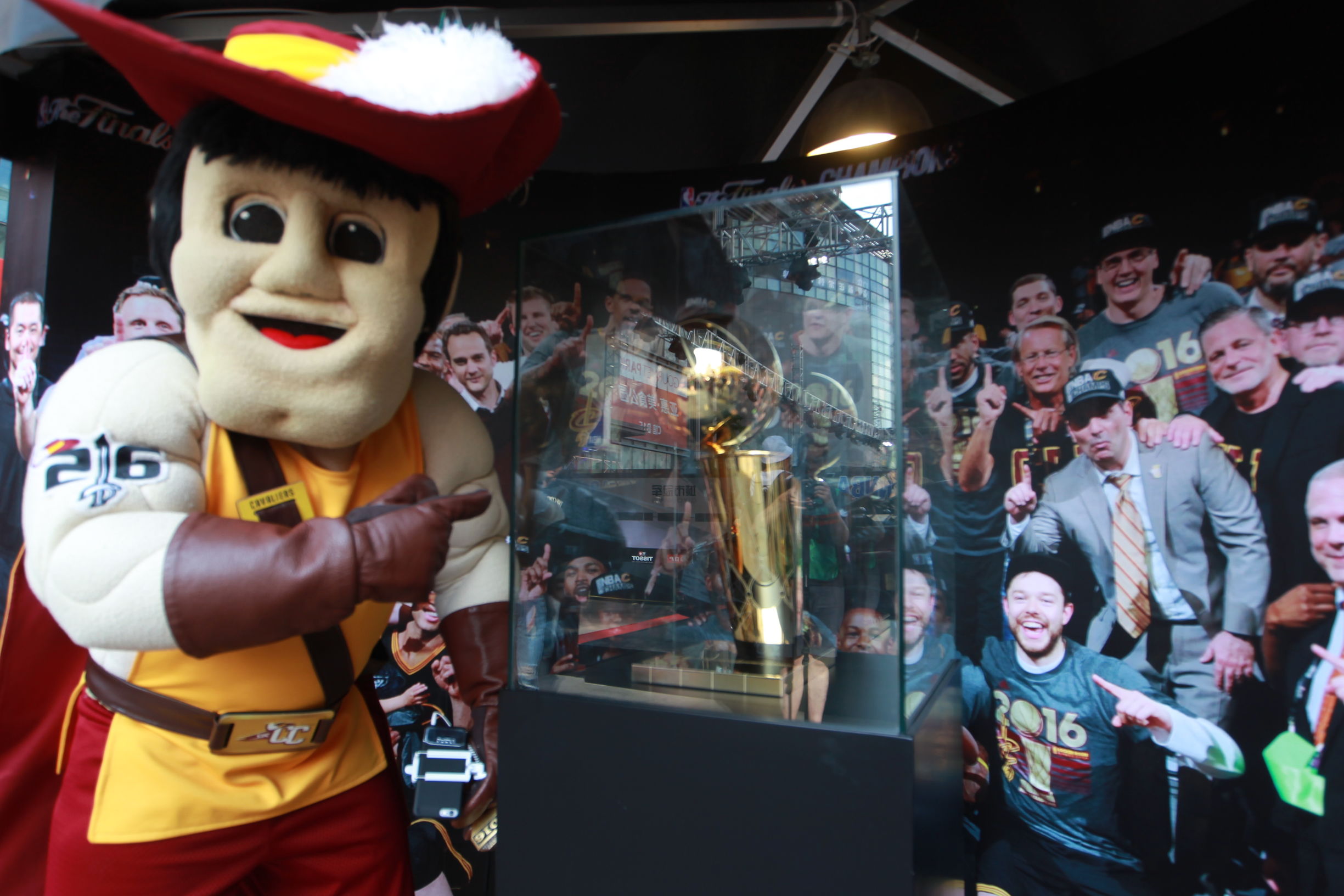 篮球夏季联赛开幕,新一届篮球大赛