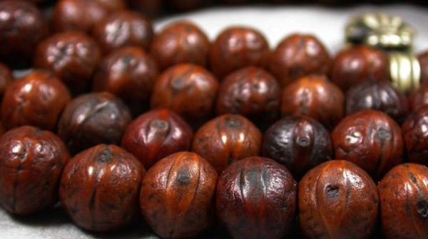 十大文玩手串排行榜 (十大平民文玩手串)