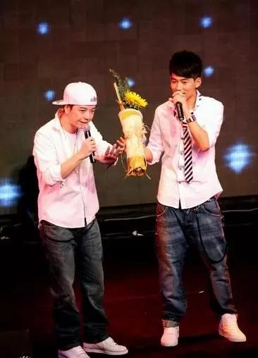 王栎鑫，苏醒，十年兄弟，你们是我们“最好的青春”！