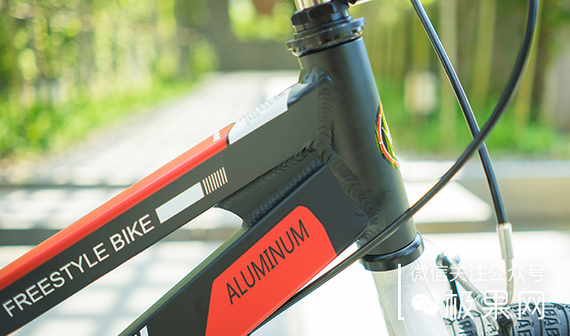 这辆美亚销量第一的童车，孩子骑上想摔跤都难