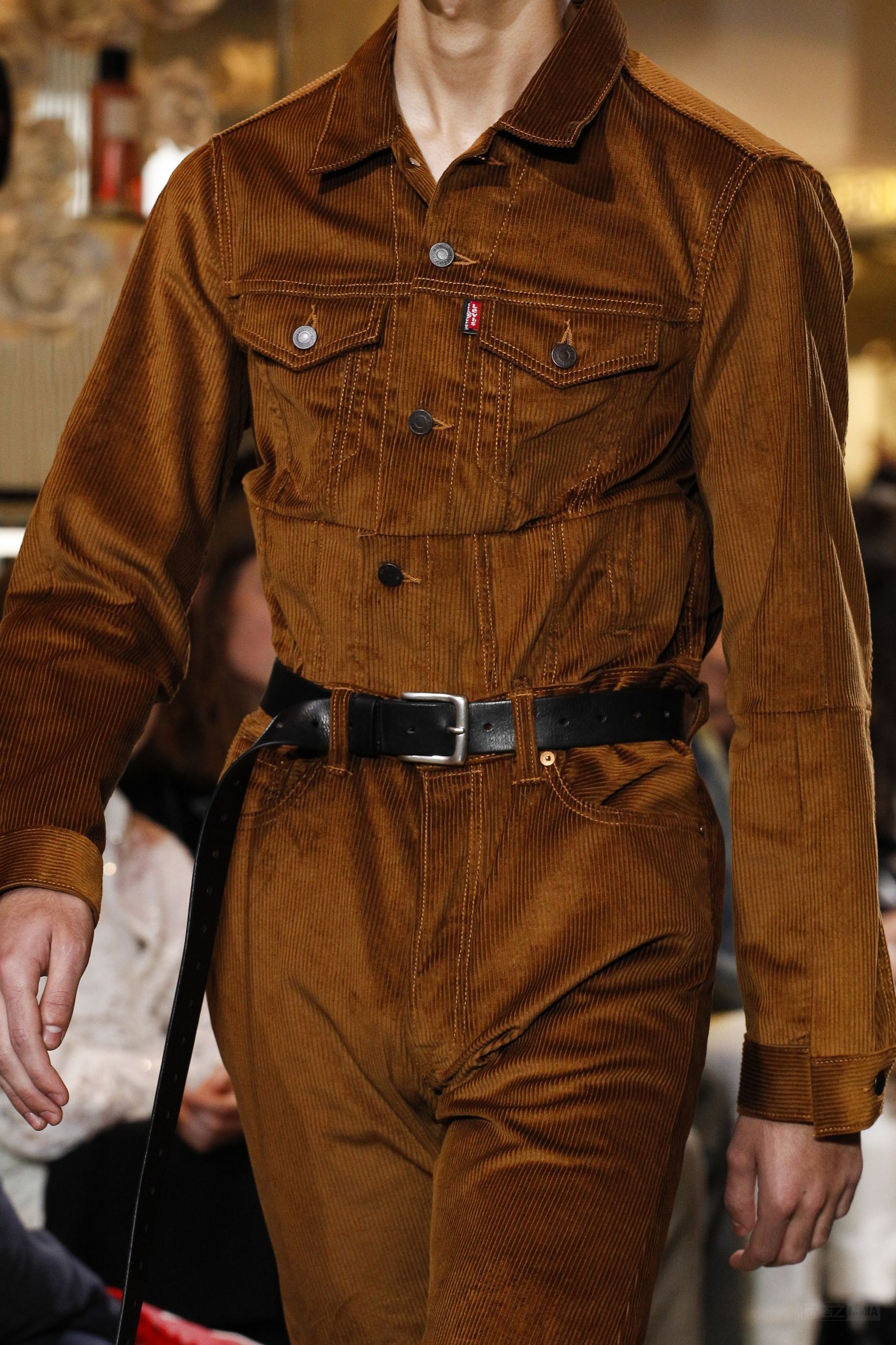 vetements2022秋冬高级,男装高定vetements