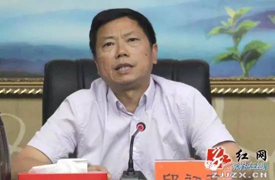 来我县考察调研乡村振兴,张家界永定区尚生龙