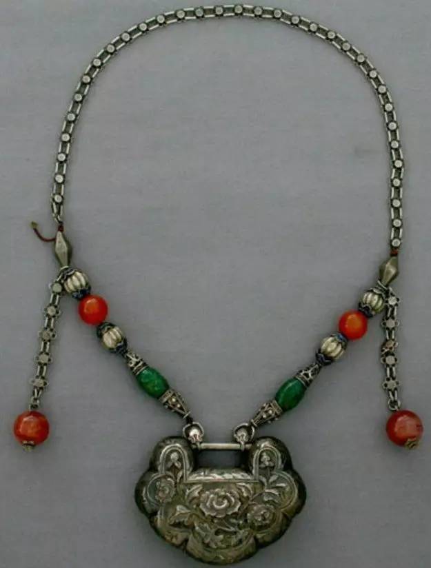 长命锁品相特别好,长命锁收藏价值