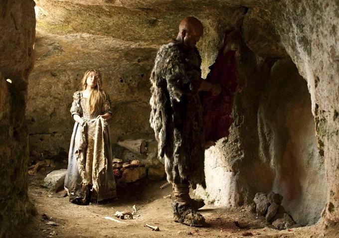 故事的故事电影影评,50年前的荒诞童话故事