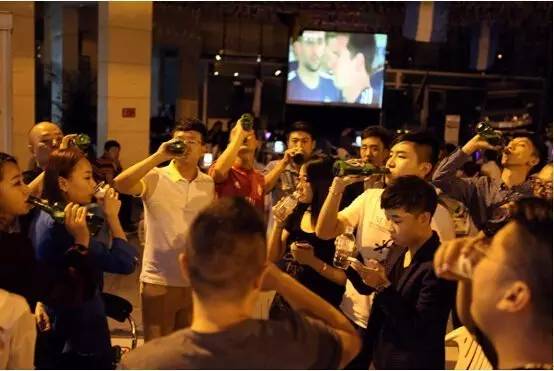 欧洲杯赚了多少呀,一个欧洲杯能赚多少