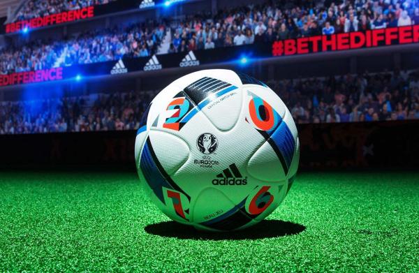 2022年阿迪达斯欧洲杯足球,耐克对阵阿迪达斯欧洲杯