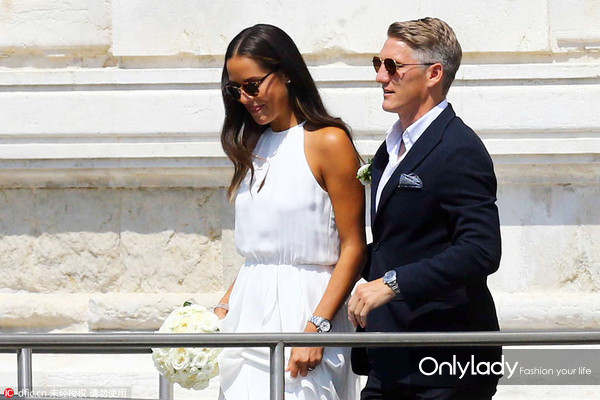 小猪伊万婚礼视频,小猪和伊万最新视频