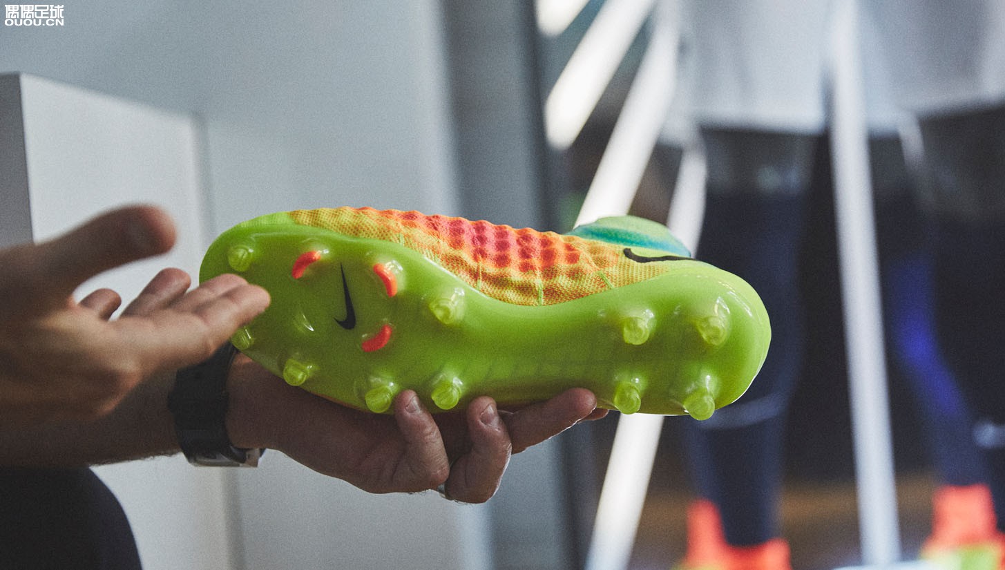 NikeMagista流芳百世--专访马克思·布劳