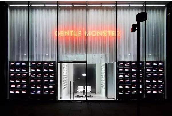 快拿下这只温柔野兽，TA能帮你挡脸藏肉！