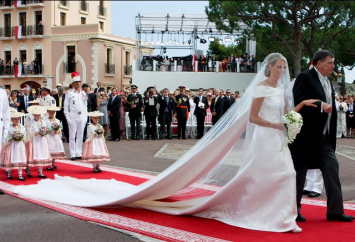 十大最美婚纱摄影作品,全球十大豪华婚纱