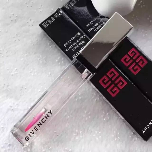 10支职场安全色：不是每家公司都能hold住新人的烈焰红唇