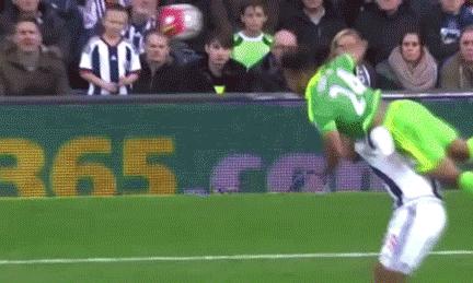 c罗和伊布的经典之战世界杯,2014年c罗击败伊布