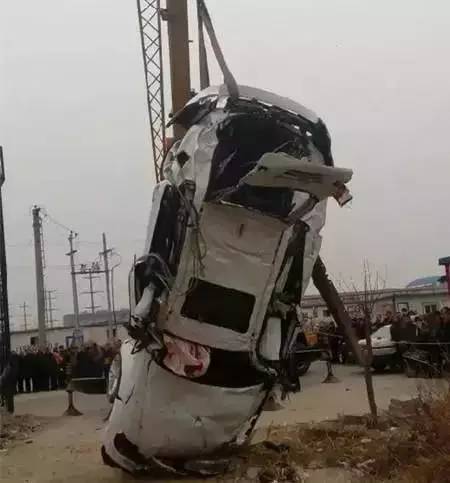 把车借给别人看他会干啥,把车借给朋友才发现车还能这么开