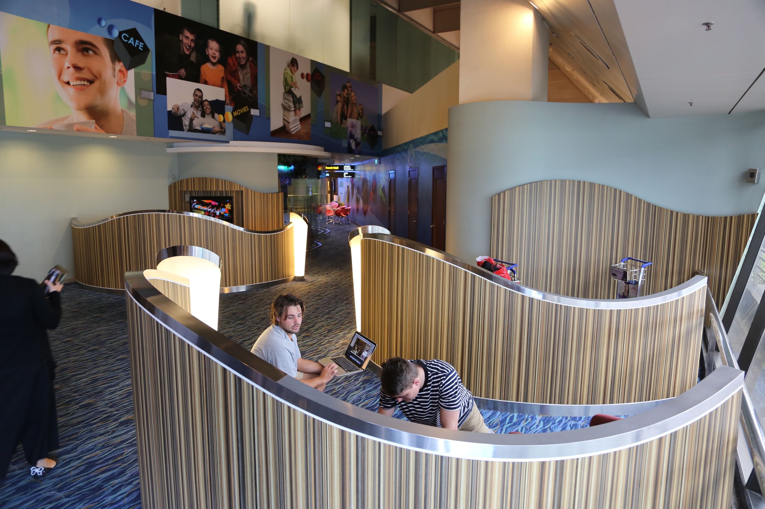 新加坡机场升级攻略超难,新加坡最牛机场