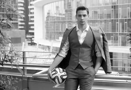 2016欧洲杯葡萄牙夺冠c罗和弗格森,2016年欧洲杯葡萄牙夺冠全过程