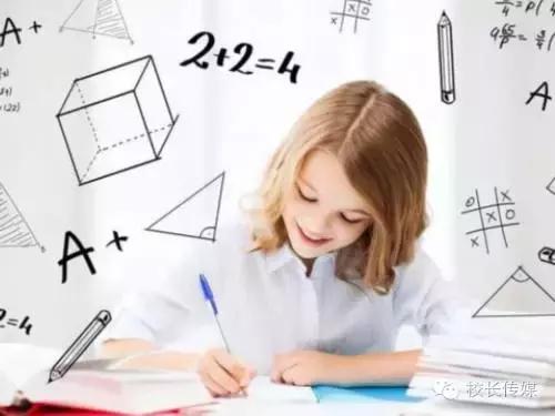 上课同学们吵闹你该怎么做,上课学生吵闹老师如何处理