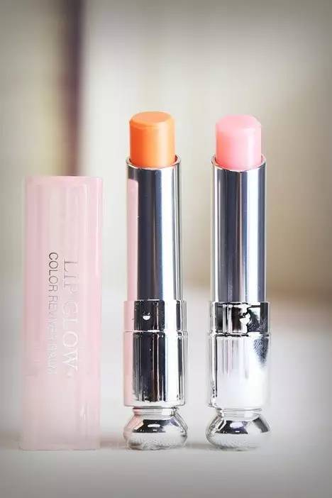 10支职场安全色：不是每家公司都能hold住新人的烈焰红唇