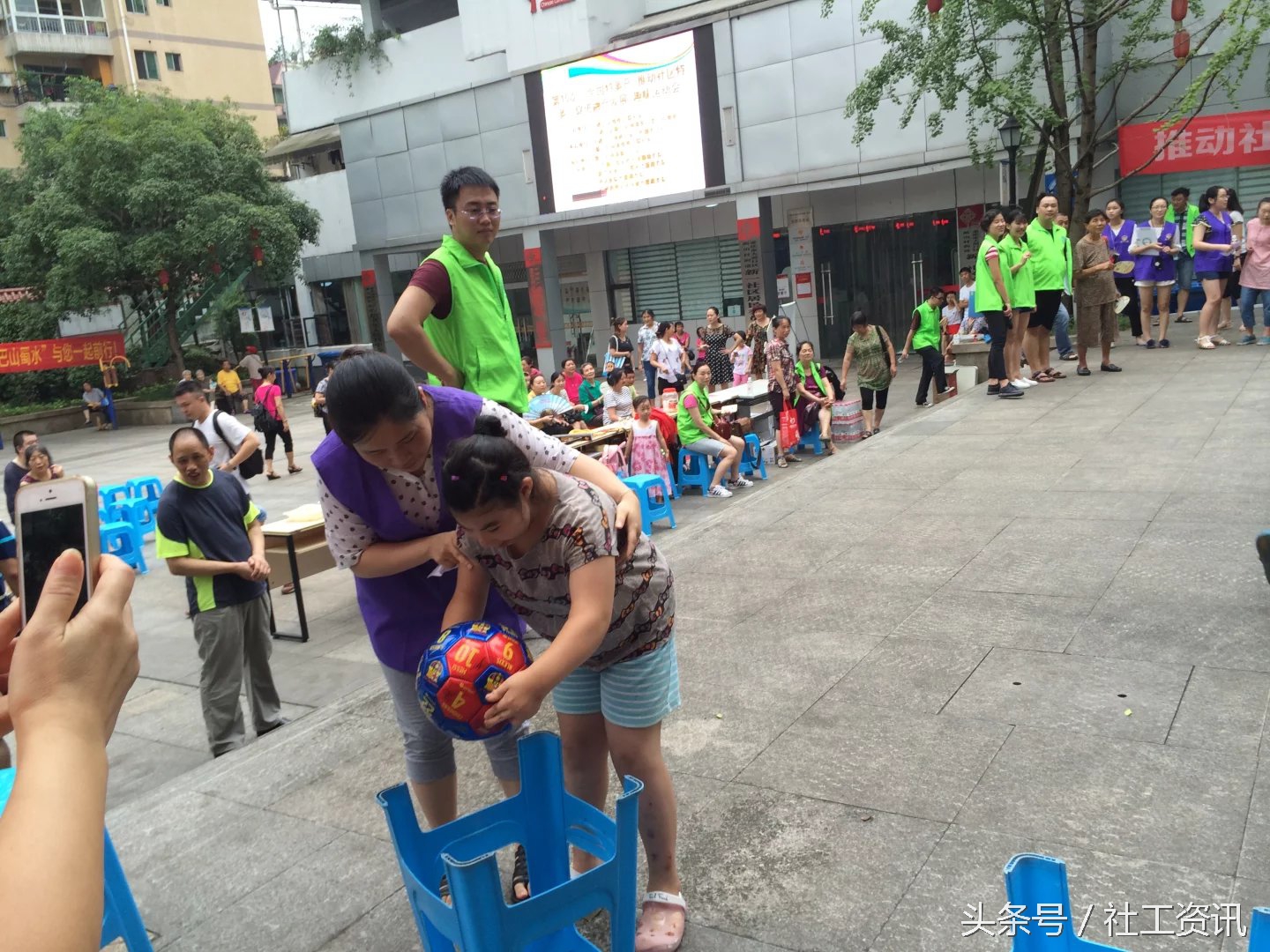促进社区体育全面发展,促进体育竞赛与文化互动融合