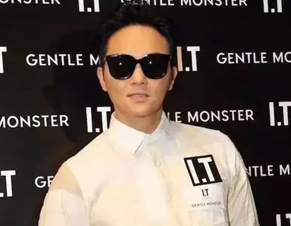 快拿下这只温柔野兽，TA能帮你挡脸藏肉！