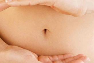 肚脐眼臭臭的东西是粑粑吗,肚脐眼里的粑粑到底能不能抠出来